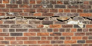 fissure mur extérieur maison ancienne
